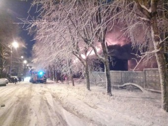 18 ноября в Соликамске произошел пожар в жилом восьмиквартирном доме 2