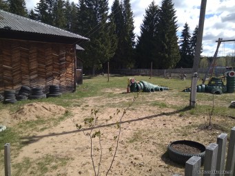 Территория у Верхнемошевского Сельского Дома Культуры