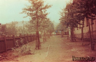 Боровск.  Вид на поликлиннику от моего дома.jpg