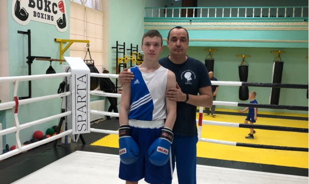 Соликамский спортсмен одержал победу на первенстве Пермского края по боксу среди юниоров