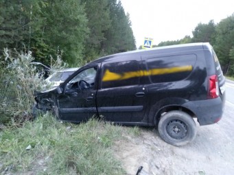 В Соликамске на а/д «Соликамск-Красновишерск» столкнулись ВАЗ-21093 и Лада Ларгус 1