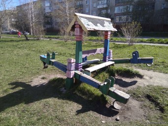 Для истории: детская площадка на пересечении улиц Советская-Кузнецова 7
