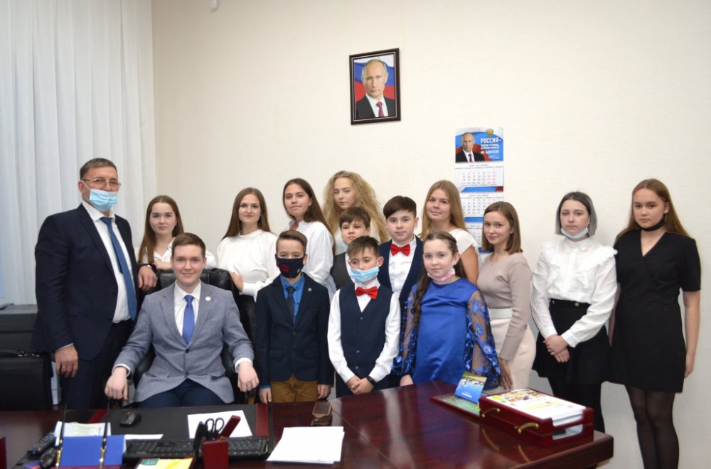 В Соликамске прошла торжественная церемония вручения премии «Юные дарования 2020»