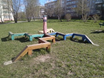 Для истории: детская площадка на пересечении улиц Советская-Кузнецова 8