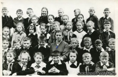 10 Б класс выпуск 1966 год