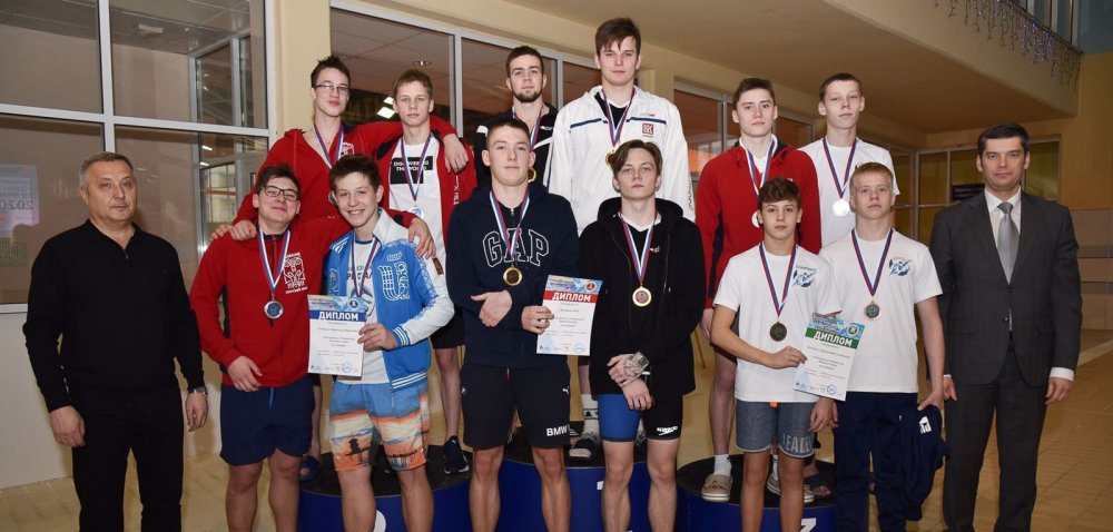 Соликамские спортсмены вернулись с медалями с Чемпионата и Первенства Пермского края по плаванию