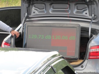 Претендент справа победил