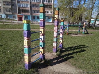 Для истории: детская площадка на пересечении улиц Советская-Кузнецова 4
