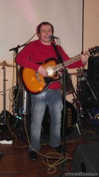 Это было выступление в баре Чайки, по-домашнему))