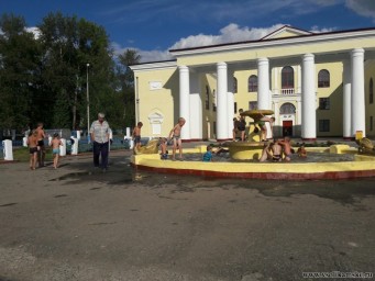 Соликамск ДК Ленина фонтан 2016 г