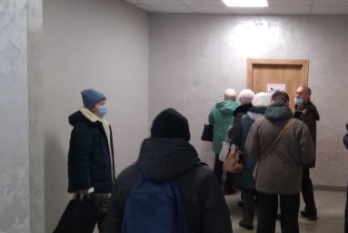 В здании автостанции работает мобильная прививочная бригада