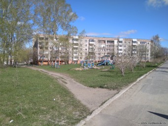 Для истории: детская площадка на пересечении улиц Советская-Кузнецова 1