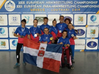 Соликамские армрестлеры привезли медали с Чемпионата Европы