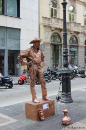 памятник первому туристу-ковбою