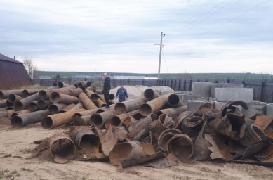 В Соликамске выкопали и пытались похитить 700 метров чугунных труб 1