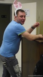 Зайчик-мальчик))